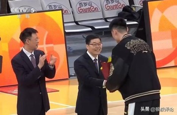 V站体育新闻-胡金秋：季后赛目标是卫冕总冠军 期待CBA赛场实现父子同台