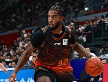 V站体育赛事-山东外援隐患太大！克里斯情绪波动大，鲍威尔只能高出手换高得分